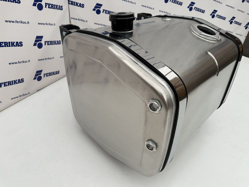Hydraulic aluminum oil tank 250L - Tanque hidráulico de Caminhão: foto 2 Hydraulic aluminum oil tank 250L - Tanque hidráulico de Caminhão: foto 2