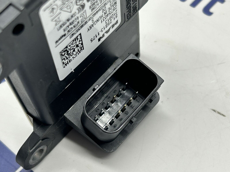 MAN SRR short range radar unit - Sensor de Caminhão: foto 4 MAN SRR short range radar unit - Sensor de Caminhão: foto 4