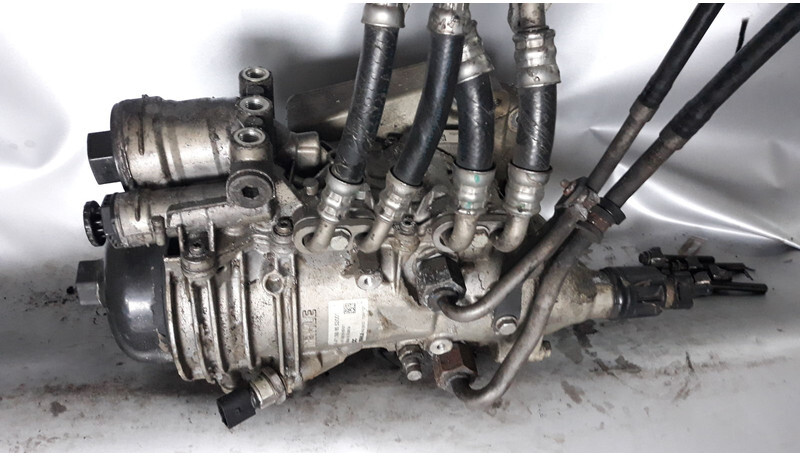 Mercedes-Benz Actros - Filtro de combustível de Caminhão: foto 1 Mercedes-Benz Actros - Filtro de combustível de Caminhão: foto 1