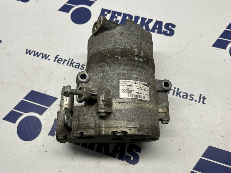 Mercedes-Benz Actros MP5 - Compressor de ar condicionado de Caminhão: foto 1 Mercedes-Benz Actros MP5 - Compressor de ar condicionado de Caminhão: foto 1