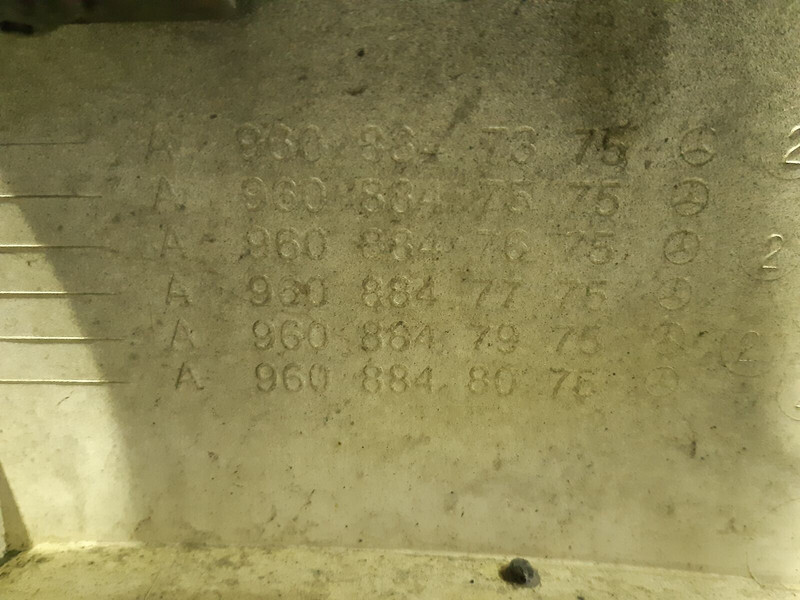 Mercedes-Benz  - Para-choque de Caminhão: foto 3 Mercedes-Benz  - Para-choque de Caminhão: foto 3