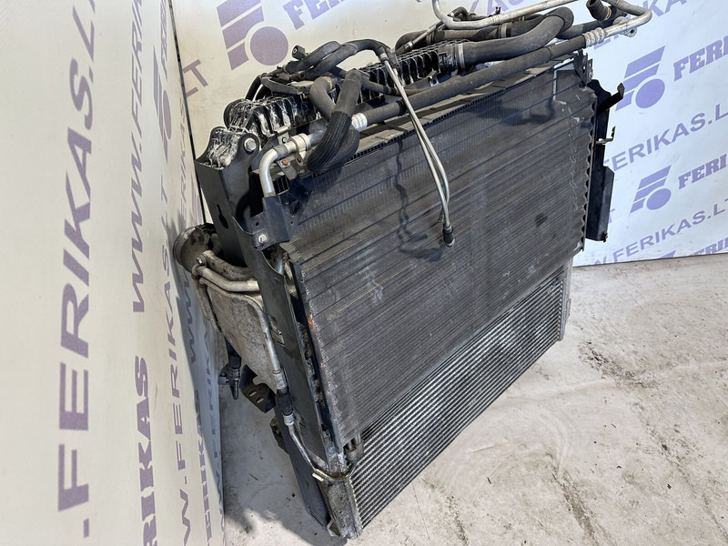 Mercedes-Benz radiator set - Radiador de Caminhão: foto 3 Mercedes-Benz radiator set - Radiador de Caminhão: foto 3