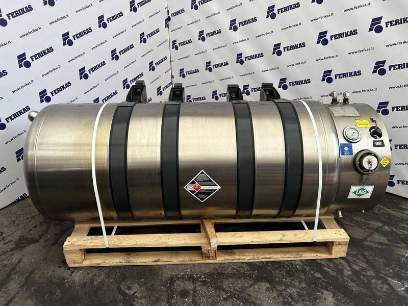 Scania LNG gas tank - Tanque de combustível de Caminhão: foto 1 Scania LNG gas tank - Tanque de combustível de Caminhão: foto 1