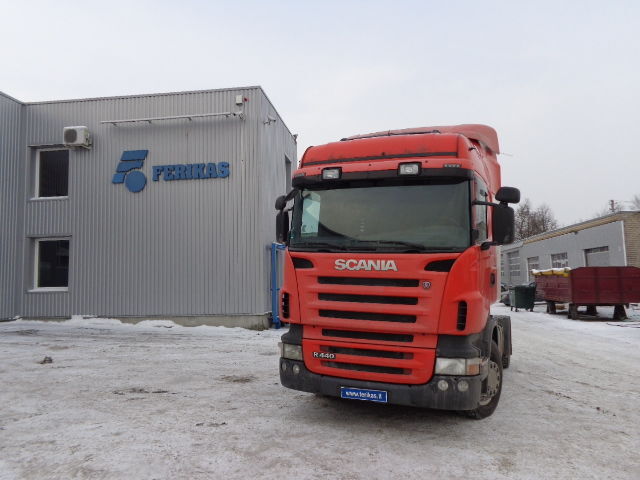 Scania R for parts : engines, gearboxes, cabins, differentials, axles, - Cabine e interior de Caminhão: foto 3 Scania R for parts : engines, gearboxes, cabins, differentials, axles, - Cabine e interior de Caminhão: foto 3