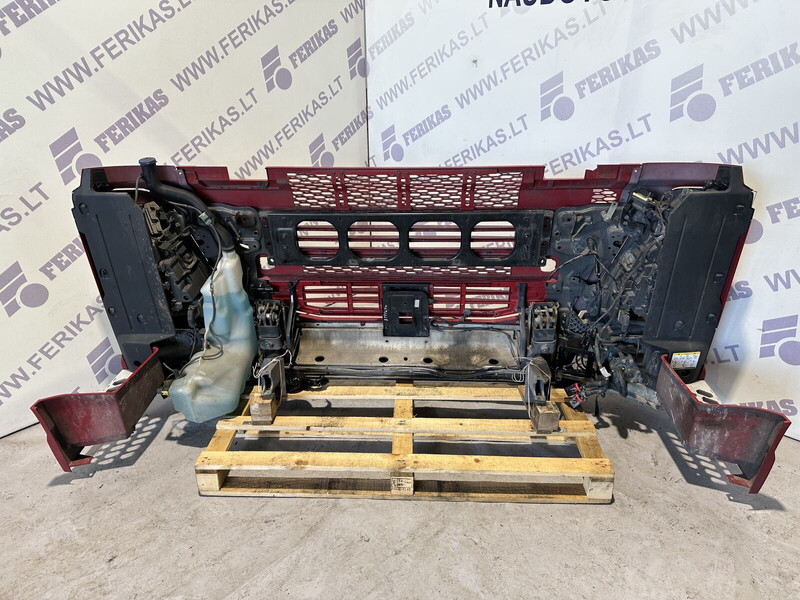 Volvo FH4 - Para-choque de Caminhão: foto 4 Volvo FH4 - Para-choque de Caminhão: foto 4