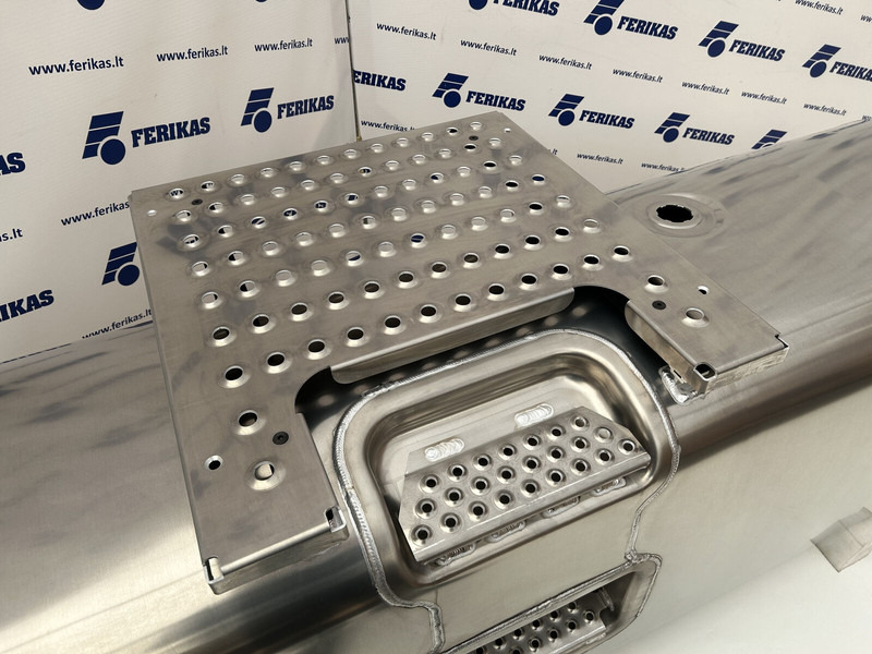 Tanque de combustível de Caminhão nuevo Volvo New aluminum fuel tank 700L: foto 7