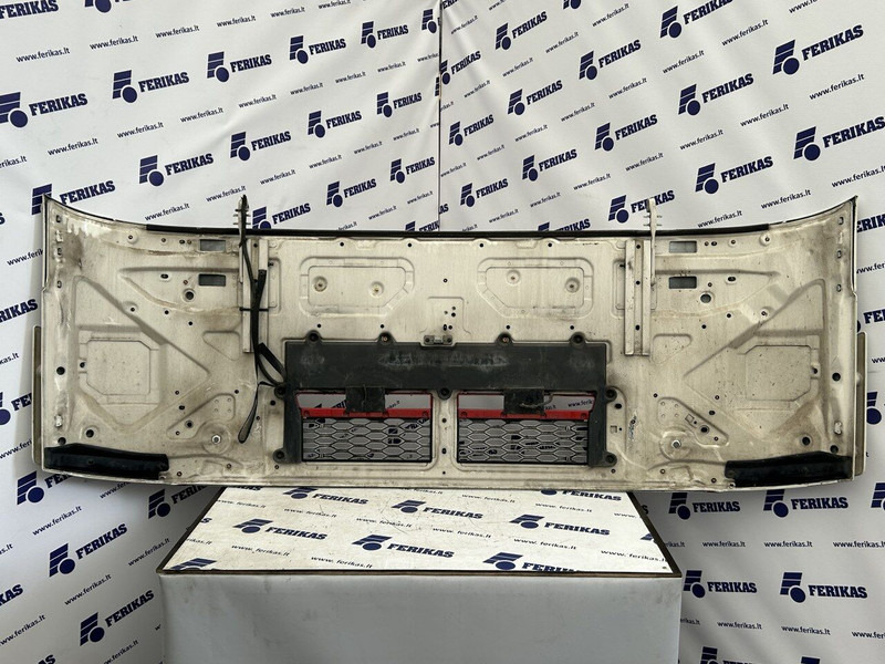 Volvo front panel - Capô de Caminhão: foto 2 Volvo front panel - Capô de Caminhão: foto 2