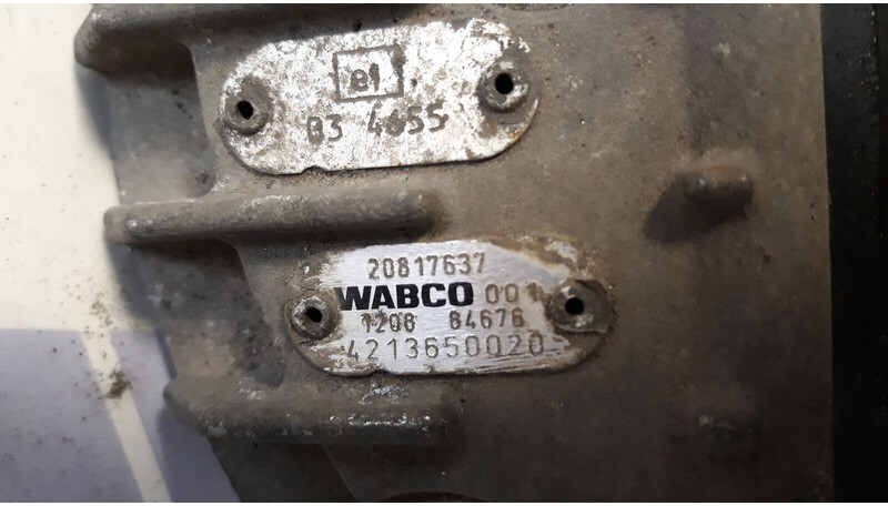 Volvo gearbox control unit - Centralina electrónica de Caminhão: foto 4 Volvo gearbox control unit - Centralina electrónica de Caminhão: foto 4