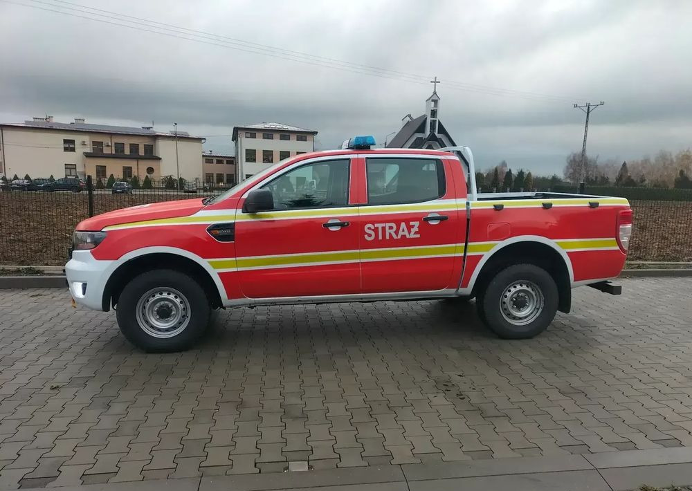 Ford Ranger 4x4 2.0 TDCI Straż strażacki pożarniczy ratowniczy pickup (Amarok, Navara, L200, Hilux) - Pick-up: foto 1 Ford Ranger 4x4 2.0 TDCI Straż strażacki pożarniczy ratowniczy pickup (Amarok, Navara, L200, Hilux) - Pick-up: foto 1