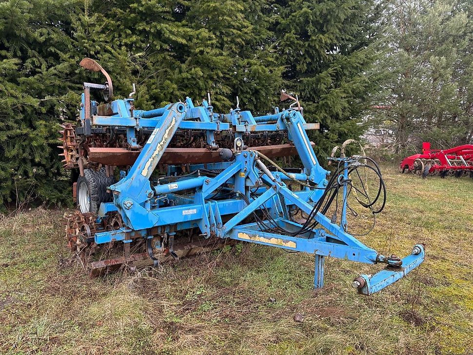 Türpisch Landmaschinen
Herr Christian Türpisch - - Maquina para lavrar a terra: foto 1 Türpisch Landmaschinen
Herr Christian Türpisch - - Maquina para lavrar a terra: foto 1