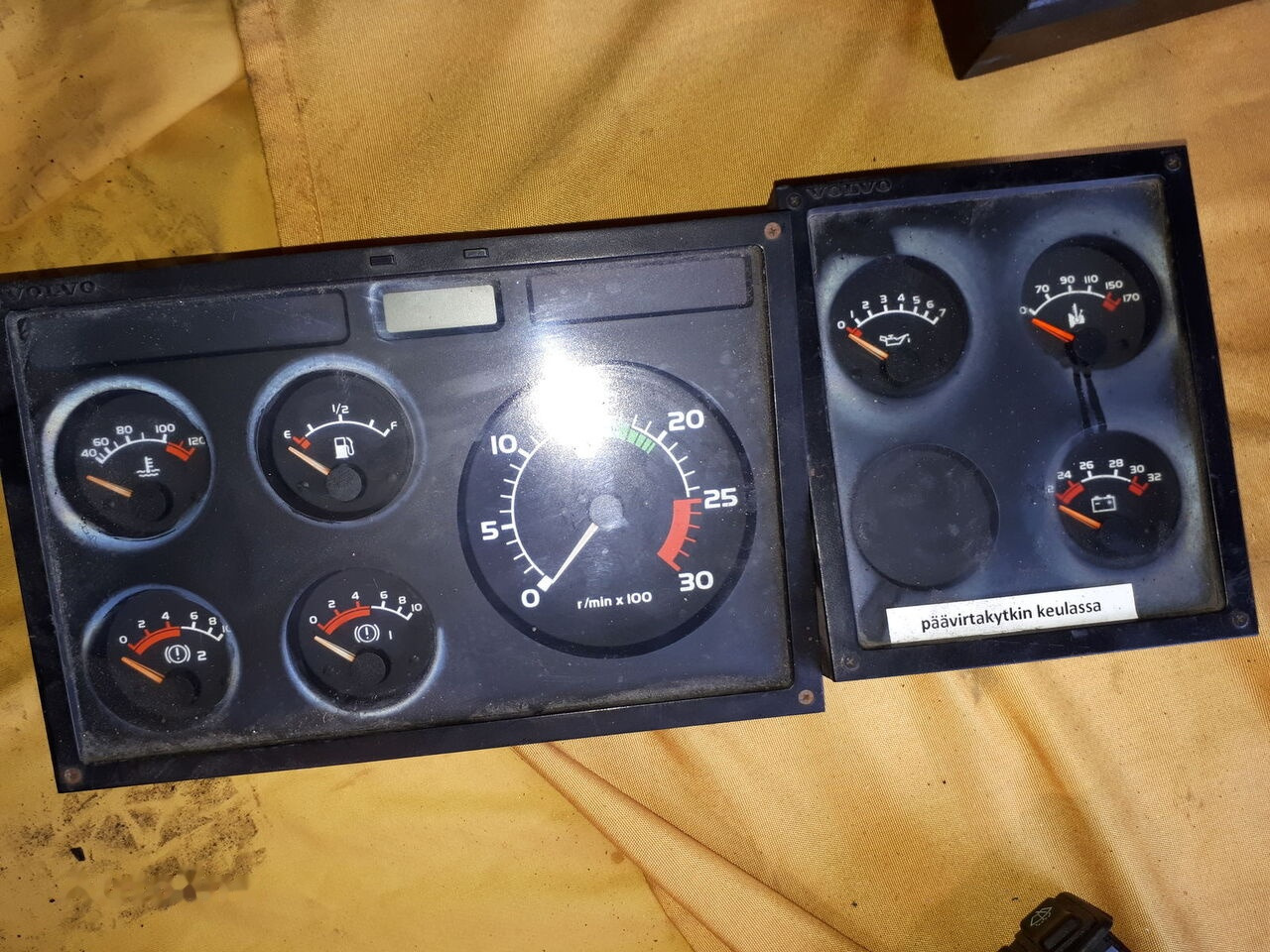 Painel de instrumentos de Ônibus IVECO Mobitec LG2010000-000 Lawo D-76437 .Hanover OL020A.1780556(18568   IVECO Volvo, Mercedes: foto 10