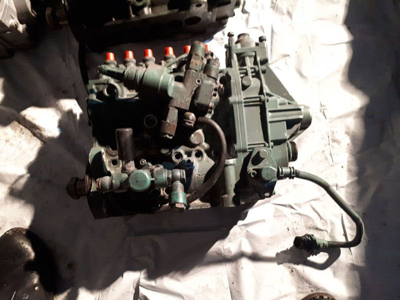 MAN . 0402746967. 0402736883. 0402946023. 034 - Bomba de combustivel: foto 1 MAN . 0402746967. 0402736883. 0402946023. 034 - Bomba de combustivel: foto 1