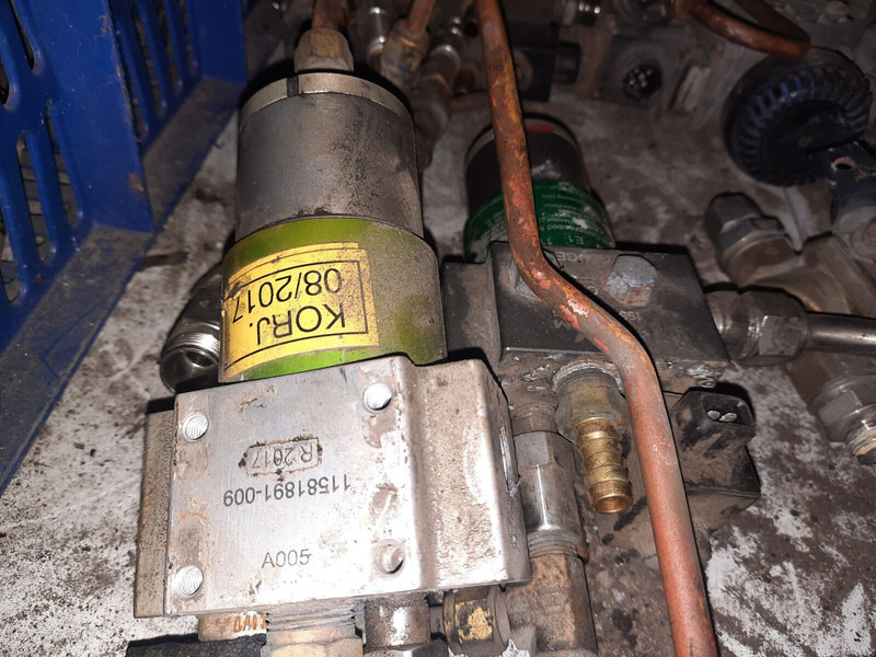 MAN E51.13111-6036 газовый редуктор - Fornecimento de combustível: foto 2 MAN E51.13111-6036 газовый редуктор - Fornecimento de combustível: foto 2