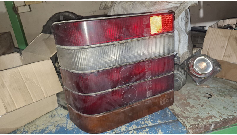 MAN . Скания . Вольво. Неоплан. - Farol dianteira: foto 1 MAN . Скания . Вольво. Неоплан. - Farol dianteira: foto 1