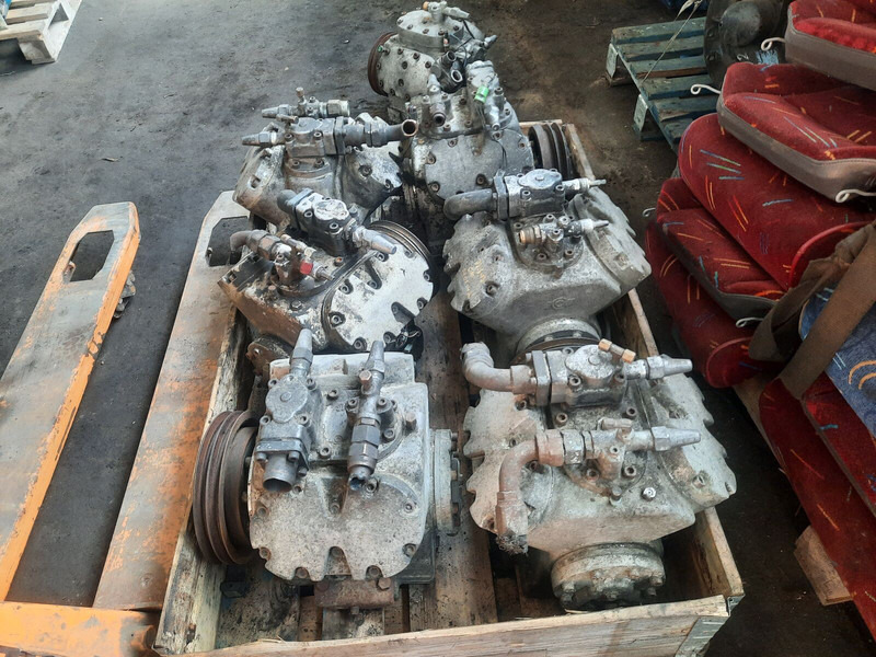 Mercedes-Benz 906 HFC 134A. FK40. FK-30. FK50 - Compressor de ar condicionado: foto 2 Mercedes-Benz 906 HFC 134A. FK40. FK-30. FK50 - Compressor de ar condicionado: foto 2