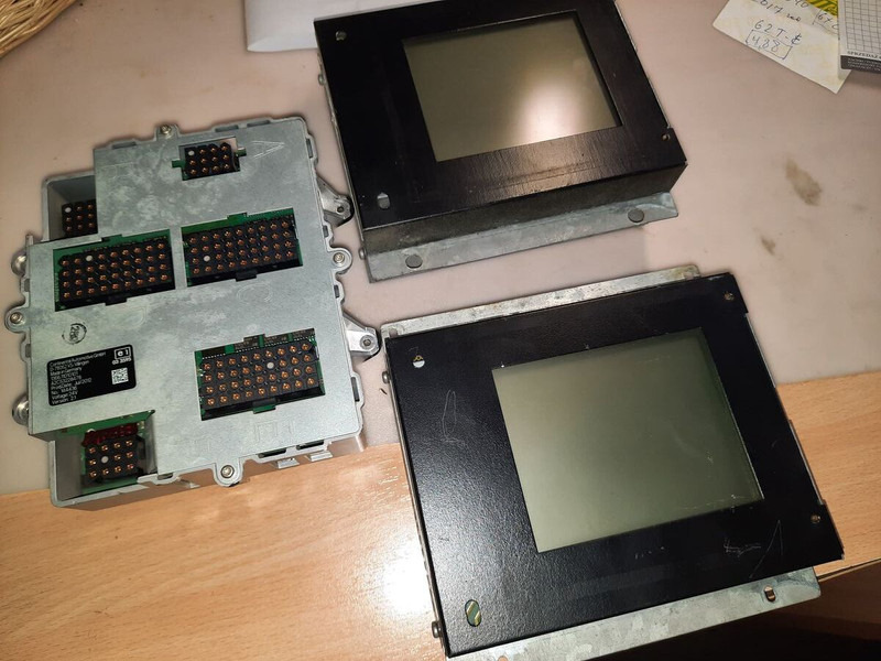 Mercedes-Benz D-78052VS - Painel de instrumentos: foto 2 Mercedes-Benz D-78052VS - Painel de instrumentos: foto 2