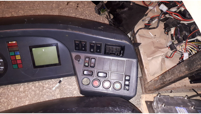 Mercedes-Benz D-78052VS - Painel de instrumentos: foto 5 Mercedes-Benz D-78052VS - Painel de instrumentos: foto 5