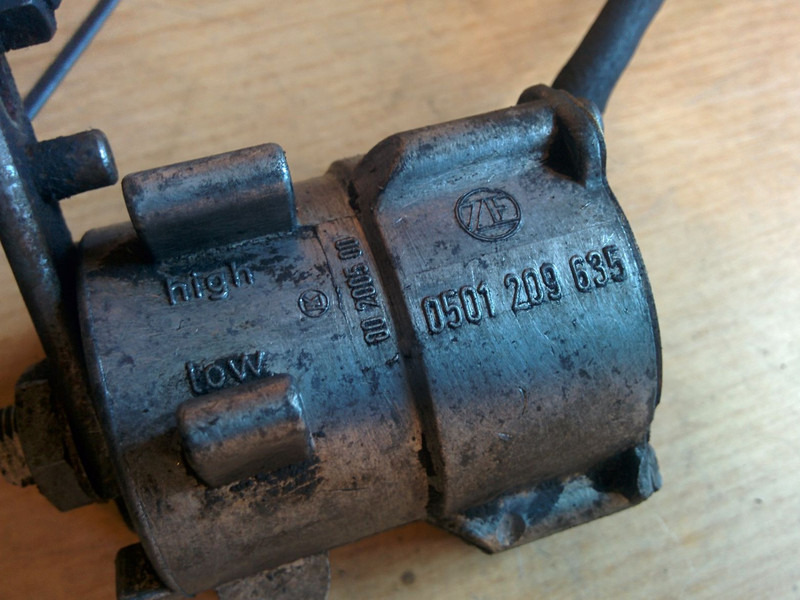 Mercedes-Benz потенциометр 445.805.2\2 . 4.4.\511.5.10. 5020. 5.9/ 5.18/3 . 44 - Centralina electrónica: foto 5 Mercedes-Benz потенциометр 445.805.2\2 . 4.4.\511.5.10. 5020. 5.9/ 5.18/3 . 44 - Centralina electrónica: foto 5