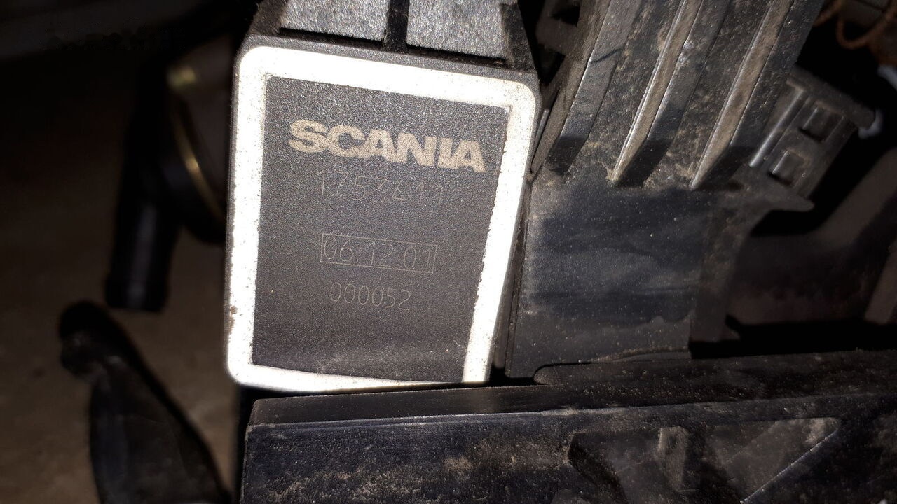 Pedal gaza 1753411 SCANIA 5-y serii - Pedal de Ônibus: foto 4 Pedal gaza 1753411 SCANIA 5-y serii - Pedal de Ônibus: foto 4