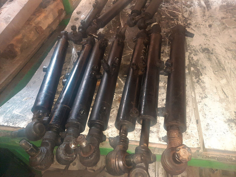 Scania цилиндр гидралический - Direcção: foto 2 Scania цилиндр гидралический - Direcção: foto 2