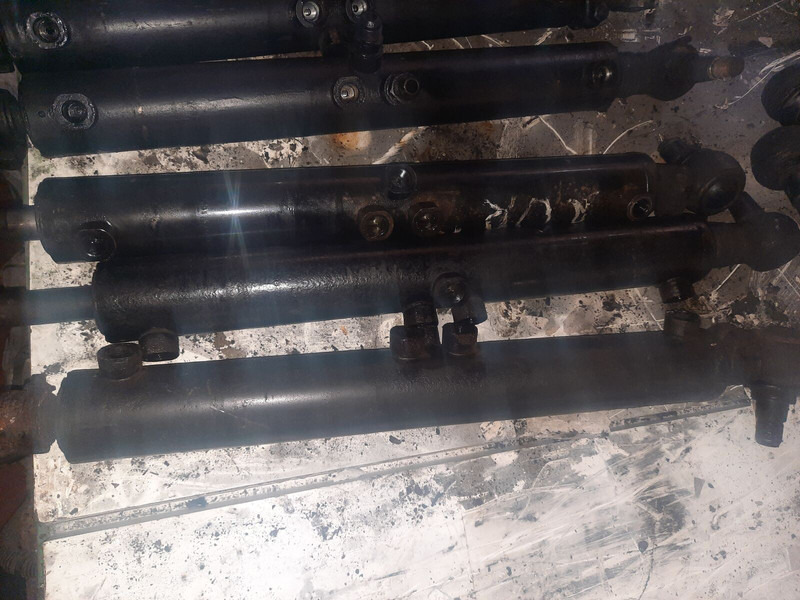 Scania цилиндр гидралический - Direcção: foto 3 Scania цилиндр гидралический - Direcção: foto 3