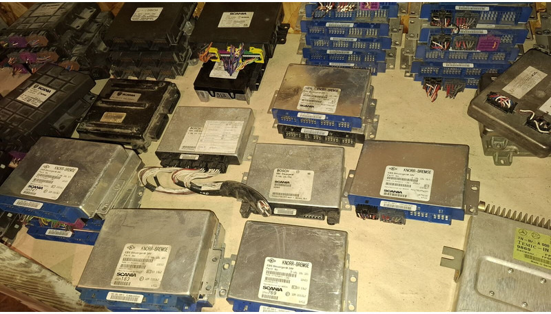 Volvo KNOR-BREMSE EBS 0486106063, 0486106028.\\\\ 0486106050 .\\ 063\\ - Centralina electrónica: foto 1 Volvo KNOR-BREMSE EBS 0486106063, 0486106028.\\\\ 0486106050 .\\ 063\\ - Centralina electrónica: foto 1