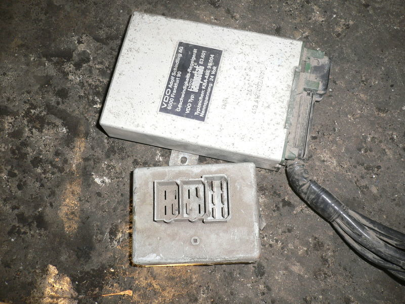 Volvo VDO 412.412/002/001 - Centralina electrónica: foto 3 Volvo VDO 412.412/002/001 - Centralina electrónica: foto 3