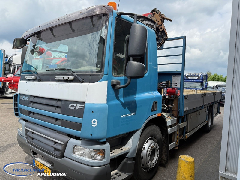 DAF CF 75.310 Manuel, Steel springs, HMF 1560 K3 - Camião de caixa aberta/ Plataforma, Caminhão grua: foto 3 DAF CF 75.310 Manuel, Steel springs, HMF 1560 K3 - Camião de caixa aberta/ Plataforma, Caminhão grua: foto 3