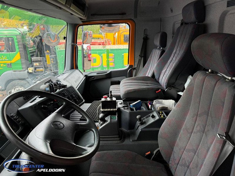Mercedes-Benz Actros 1831 4x4 Naafreductie, Bladgeveerd, EPS, Originele kilometerstand! - Caminhão basculante: foto 5 Mercedes-Benz Actros 1831 4x4 Naafreductie, Bladgeveerd, EPS, Originele kilometerstand! - Caminhão basculante: foto 5