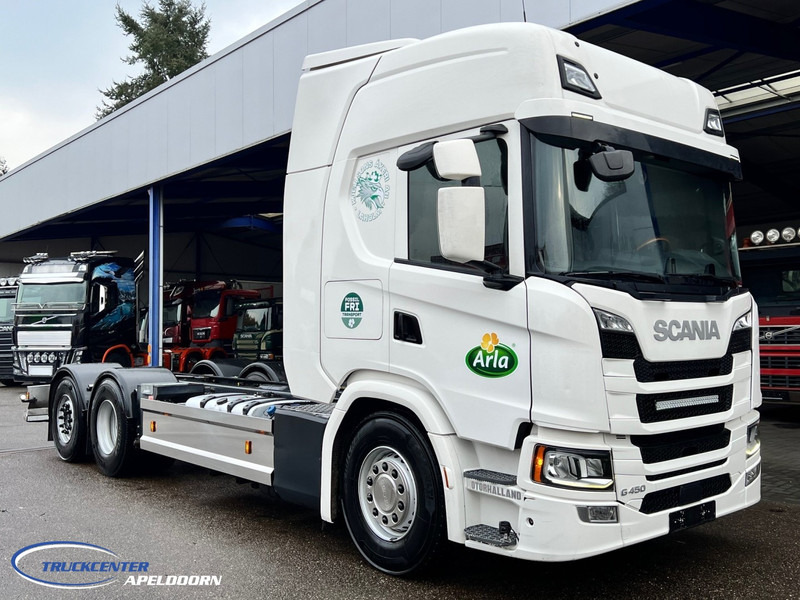 Caminhão chassi Scania G450 Retarder, Steering axle, PTO: foto 1