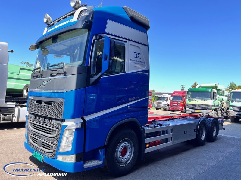 Volvo FH 540 6x4, Dual clutch, XL Globetrotter, PTO, Retarder - Caminhão chassi: foto 3 Volvo FH 540 6x4, Dual clutch, XL Globetrotter, PTO, Retarder - Caminhão chassi: foto 3