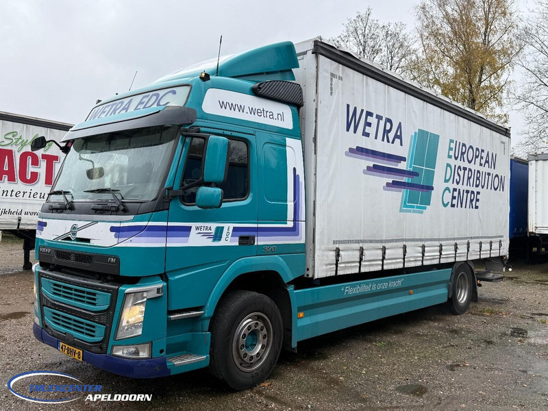 Volvo FM Schuifdak, Laadklep, Globetrotter - Caminhão com lona: foto 2 Volvo FM Schuifdak, Laadklep, Globetrotter - Caminhão com lona: foto 2