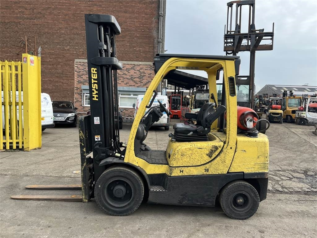 Hyster H3.0FT - Empilhadeira a gás: foto 1 Hyster H3.0FT - Empilhadeira a gás: foto 1