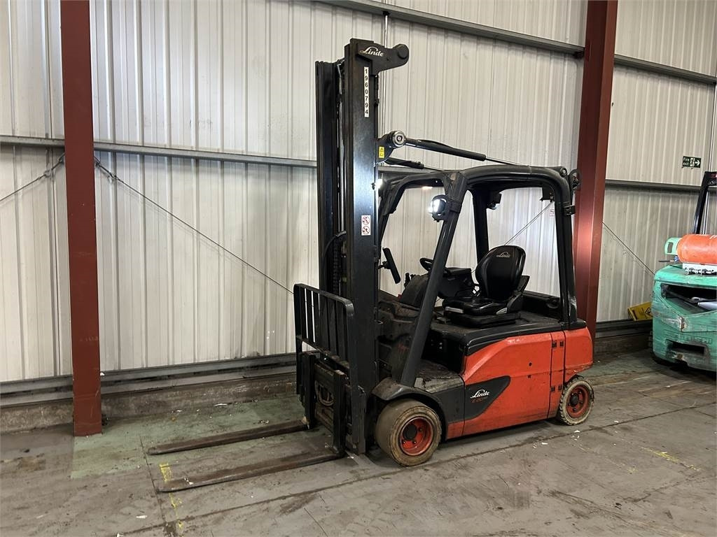 Linde E20PL-02 - Empilhadeira elétrica: foto 2 Linde E20PL-02 - Empilhadeira elétrica: foto 2