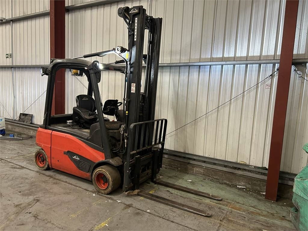 Linde E20PL-02 - Empilhadeira elétrica: foto 4 Linde E20PL-02 - Empilhadeira elétrica: foto 4