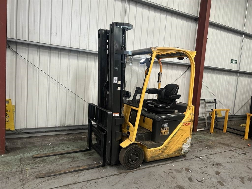 TCM AS2N1L1Q - Empilhadeira elétrica: foto 2 TCM AS2N1L1Q - Empilhadeira elétrica: foto 2