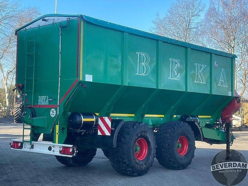 Beka 23T UW overlaadwagen Überladewagen - Reboque agrícola: foto 4 Beka 23T UW overlaadwagen Überladewagen - Reboque agrícola: foto 4