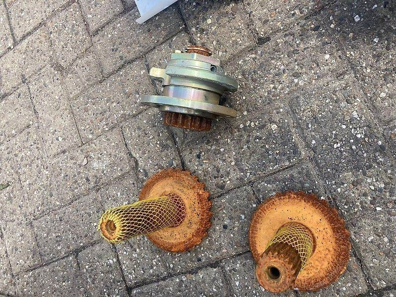 Krone diverse onderdelen - Gadanheira: foto 4 Krone diverse onderdelen - Gadanheira: foto 4