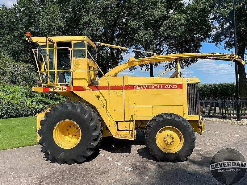 New Holland 2305 - Máquina agrícola: foto 4 New Holland 2305 - Máquina agrícola: foto 4