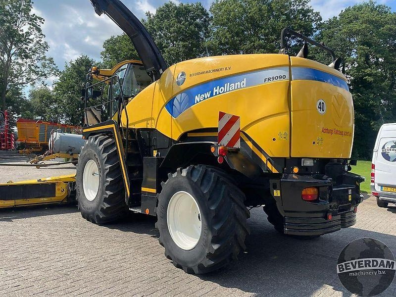 New Holland FR 9090 - Máquina agrícola: foto 3 New Holland FR 9090 - Máquina agrícola: foto 3