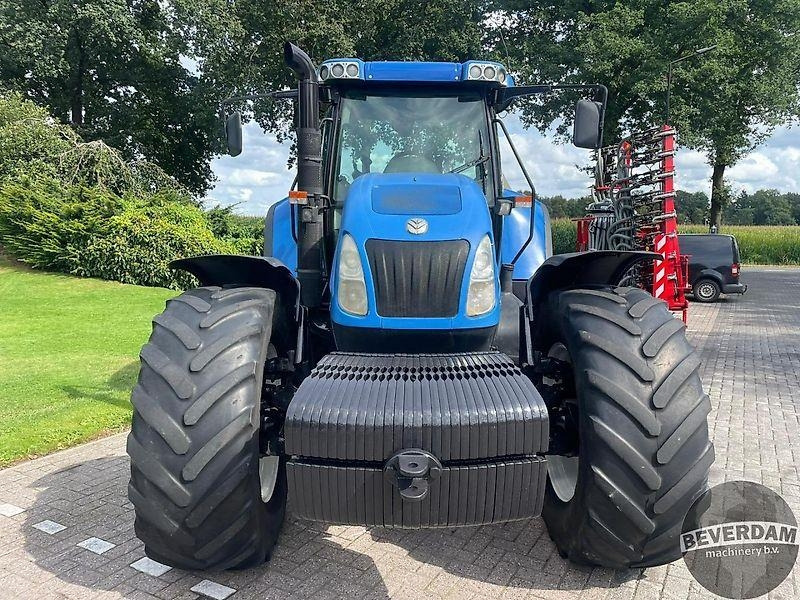New Holland TVT 170 - Trator: foto 3 New Holland TVT 170 - Trator: foto 3