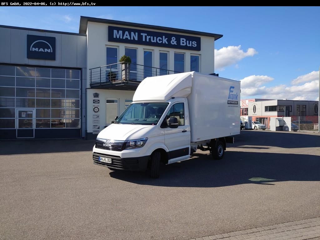 MAN TGE 3.180 4x2 F SB Möbelkoffer - Carrinha de contentor: foto 1 MAN TGE 3.180 4x2 F SB Möbelkoffer - Carrinha de contentor: foto 1