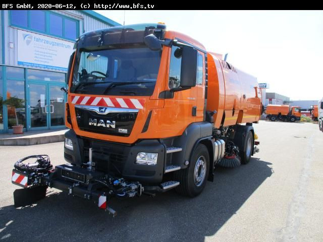 MAN TGS 18.400 4X2 BL Bucher OF 8000 RS Drehjet beid - Varredora urbana: foto 1 MAN TGS 18.400 4X2 BL Bucher OF 8000 RS Drehjet beid - Varredora urbana: foto 1