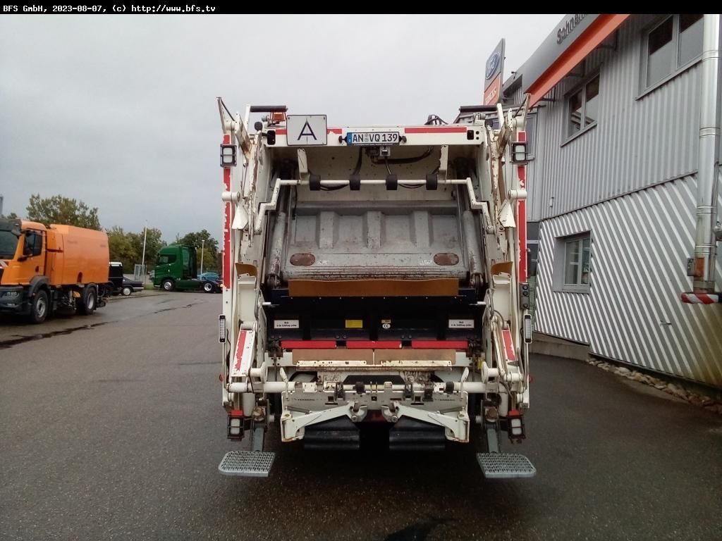 MAN TGS 28.320 6x2-4 BL HS UL Olympus 23 - Euro Max - Caminhão de lixo: foto 3 MAN TGS 28.320 6x2-4 BL HS UL Olympus 23 - Euro Max - Caminhão de lixo: foto 3