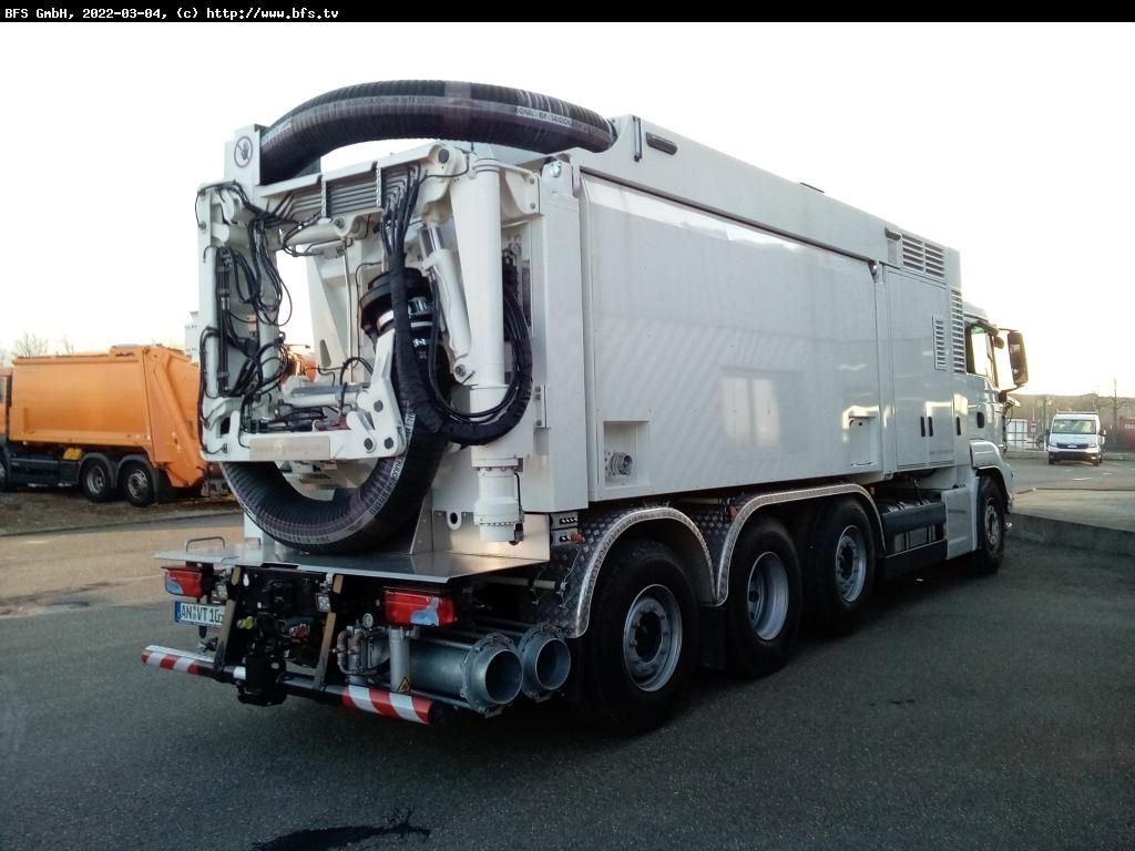 MAN TGS 35.510 8X4-4 BL RSP Saugbagger - Caminhão limpa fossa: foto 2 MAN TGS 35.510 8X4-4 BL RSP Saugbagger - Caminhão limpa fossa: foto 2