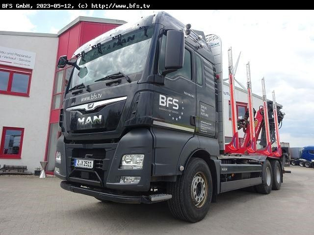 MAN TGX 26.510 6x4 BL Kurzholz, Sicherheitspaket Plu - Caminhão florestal: foto 1 MAN TGX 26.510 6x4 BL Kurzholz, Sicherheitspaket Plu - Caminhão florestal: foto 1
