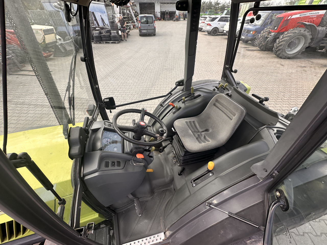 Locação de CLAAS NECTIS 257F CLAAS NECTIS 257F: foto 10