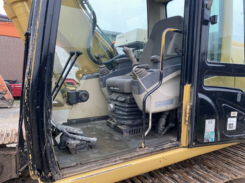 Caterpillar CAT 315C 17136 HOURS - Escavadora de rastos: foto 4 Caterpillar CAT 315C 17136 HOURS - Escavadora de rastos: foto 4