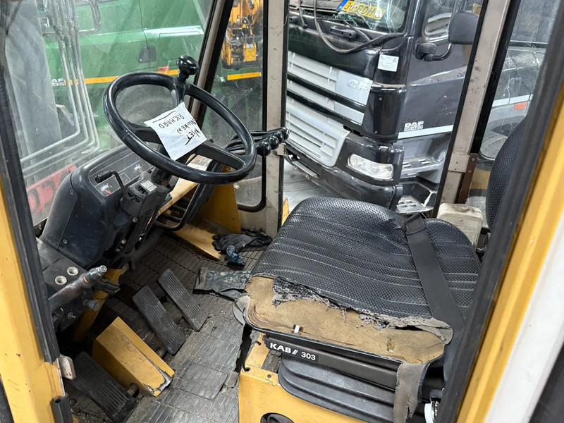 Empilhadeira a diesel Caterpillar DP100 - ONLY 7.579 HOURS! + NL REGISTRATION!: foto 9 Empilhadeira a diesel Caterpillar DP100 - ONLY 7.579 HOURS! + NL REGISTRATION!: foto 9