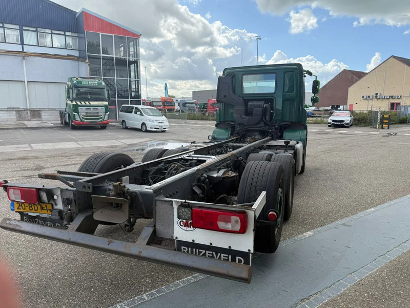 DAF CF 400 6X2 EURO 6 - ONLY 689.209 KM + STEERING AXLE - Caminhão chassi: foto 3 DAF CF 400 6X2 EURO 6 - ONLY 689.209 KM + STEERING AXLE - Caminhão chassi: foto 3